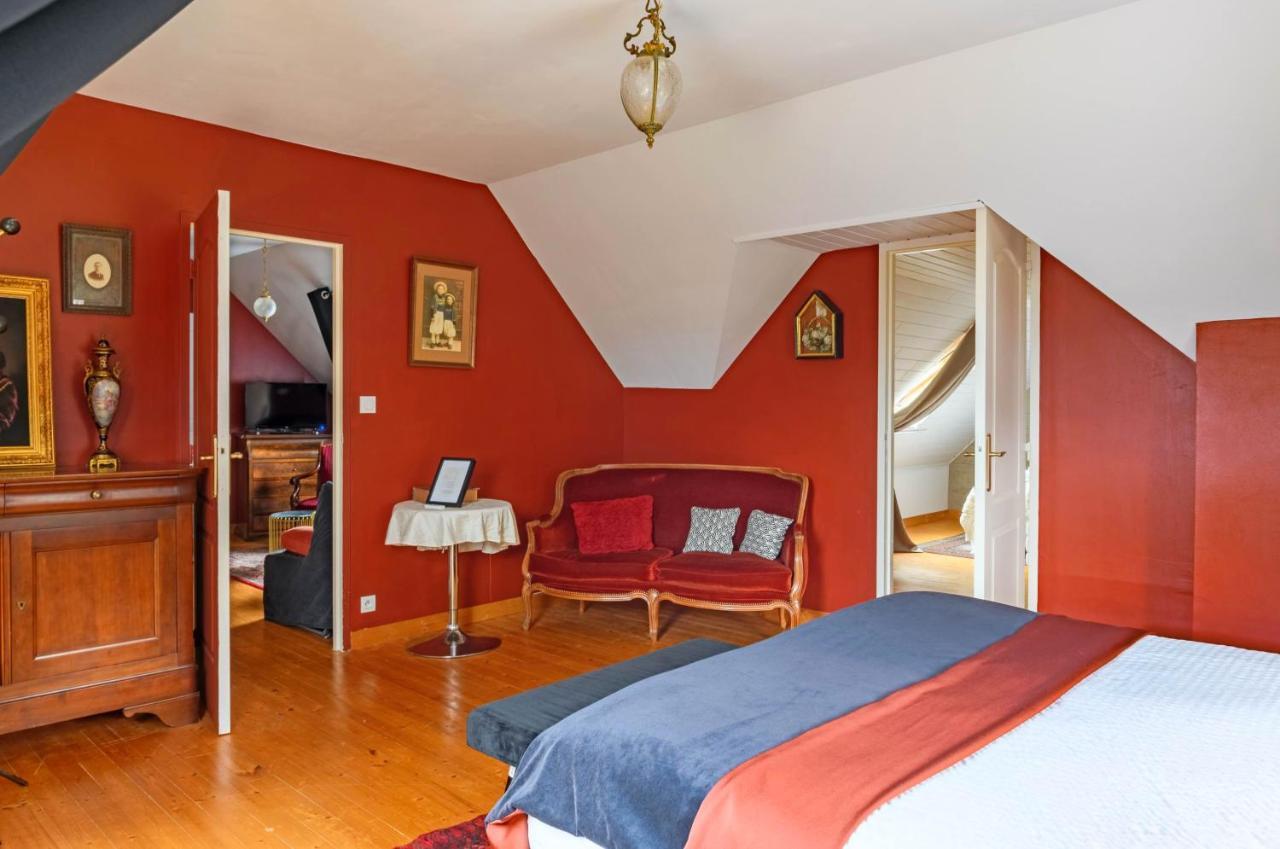 Bed and Breakfast Les Pierres Bleues Saint-Coulitz Esterno foto
